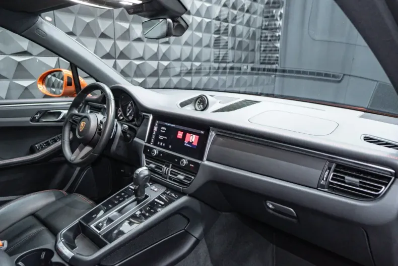 Porsche Macan din 2021 cu 33.609 km - oferta POR119706 - foto 25