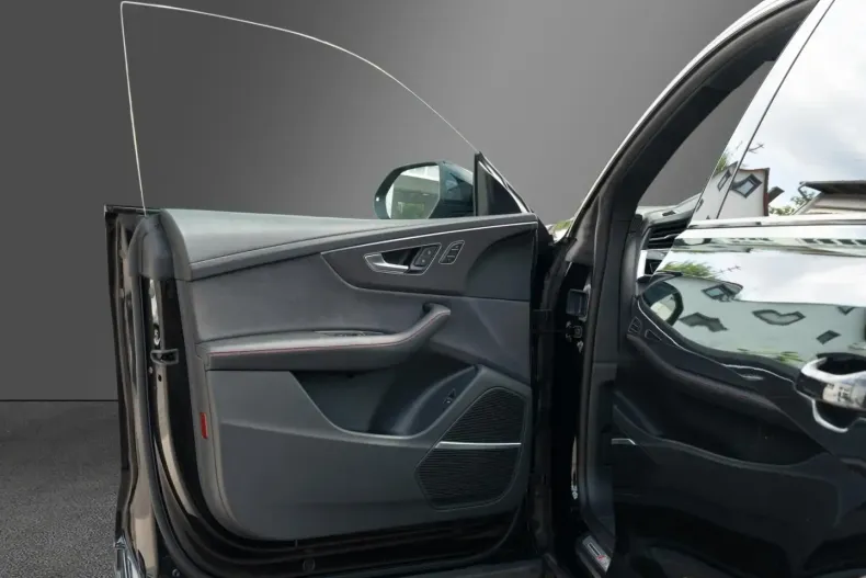 Audi RSQ8 din 2023 cu 20.000 km - oferta AUD119709 - foto 18