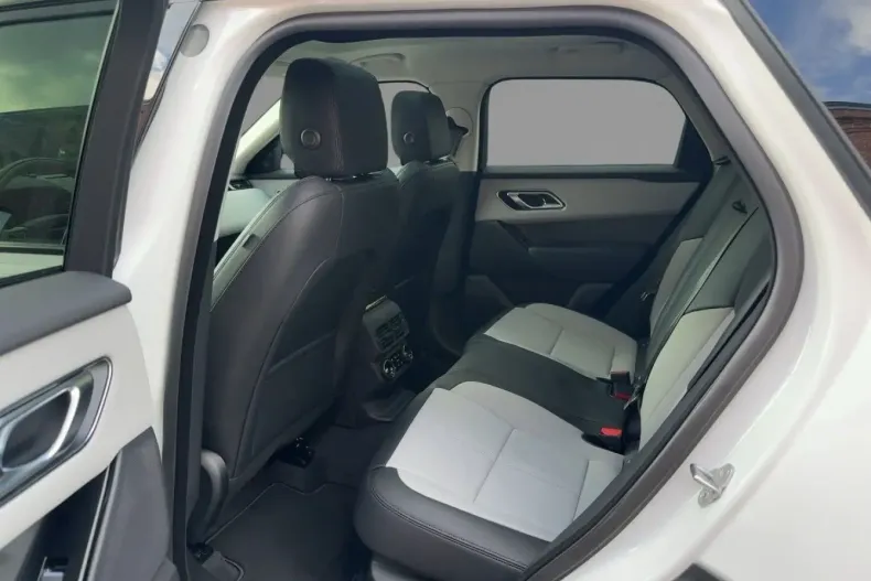 Land Rover Range Rover Velar din 2024 cu 9.157 km - oferta LAN119729 - foto 10