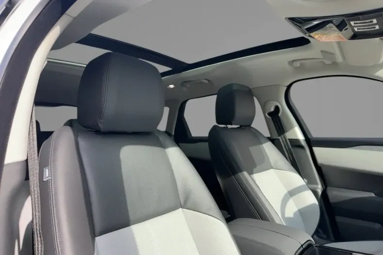 Land Rover Range Rover Velar din 2024 cu 9.157 km - oferta LAN119729 - foto 15