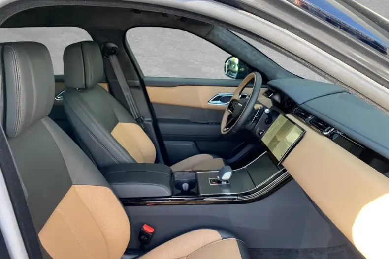 Land Rover Range Rover Velar din 2024 cu 12.500 km - oferta LAN119731 - foto 3