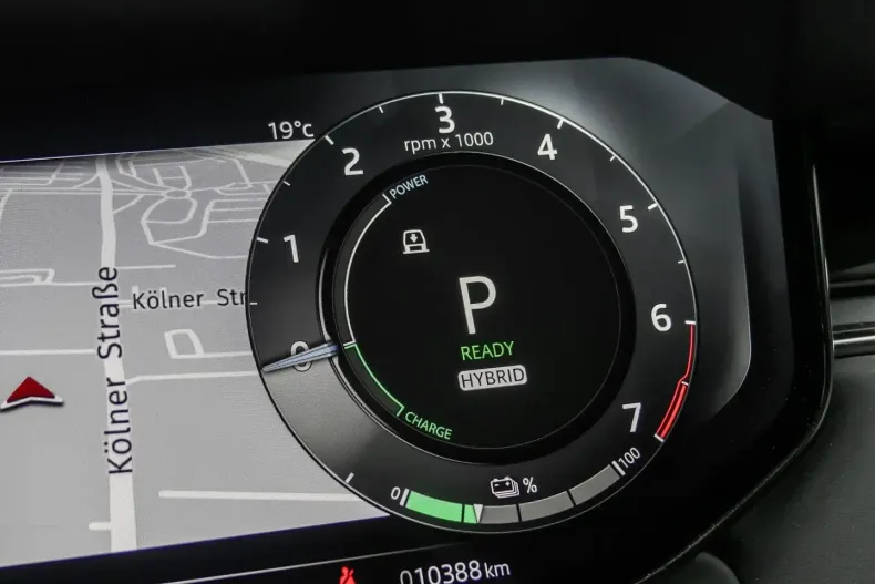 Land Rover Range Rover din 2023 cu 11.000 km - oferta LAN119737 - foto 10