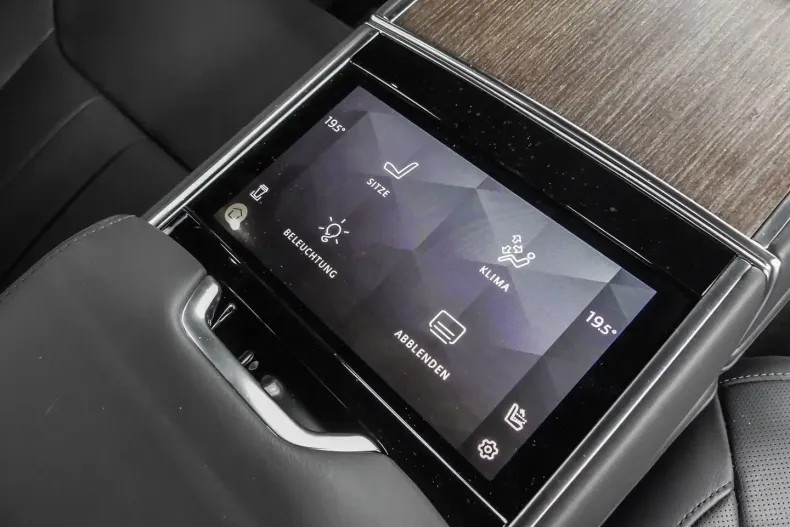 Land Rover Range Rover din 2023 cu 11.000 km - oferta LAN119737 - foto 18