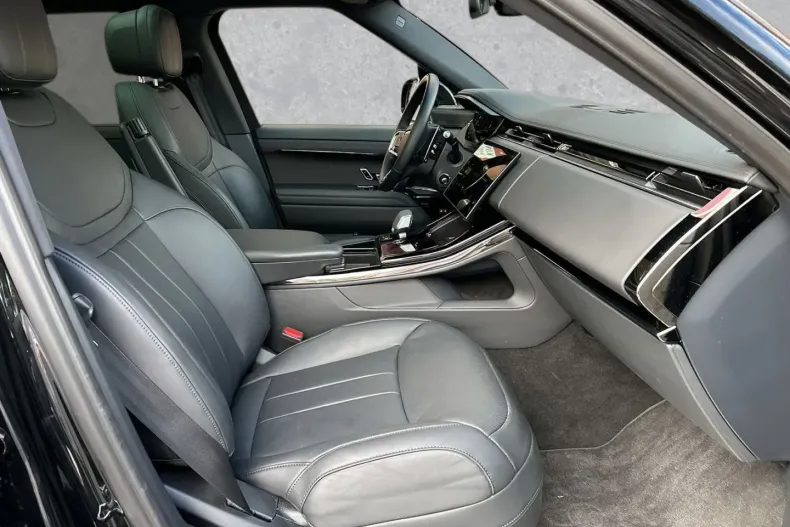 Land Rover Range Rover Sport din 2024 cu 24.300 km - oferta LAN119740 - foto 3