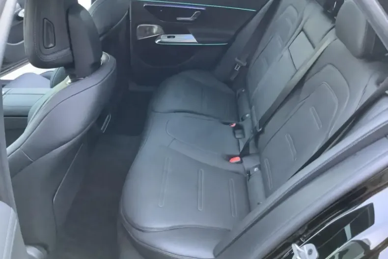 Mercedes-Benz E 53 AMG din 2024 cu 8.800 km - oferta MER119745 - foto 16