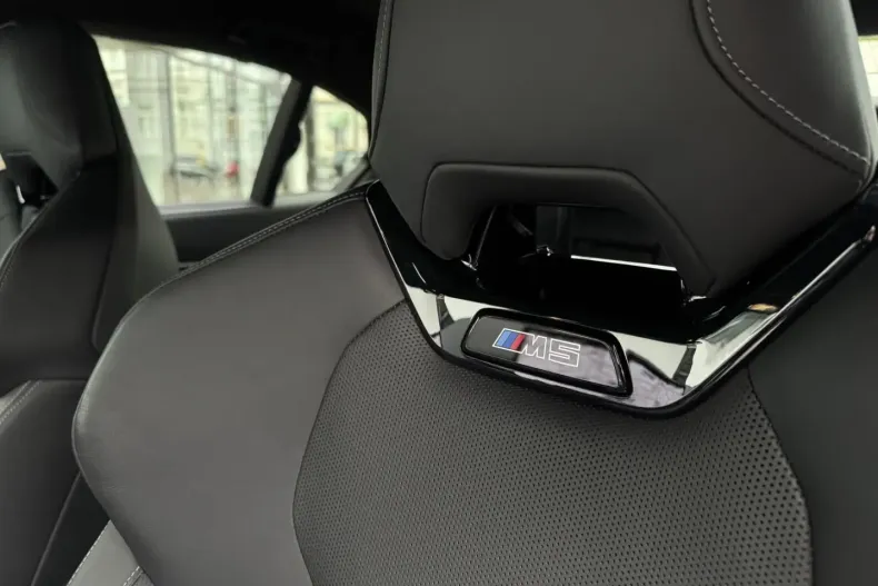 BMW M5 din 2024 cu 10.556 km - oferta BMW119751 - foto 12