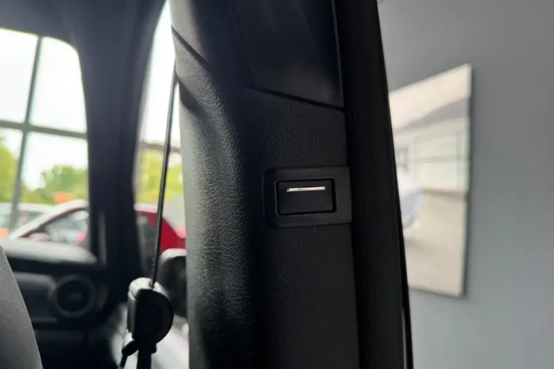 Mercedes-Benz V 300 din 2023 cu 76.534 km - oferta MER119767 - foto 20