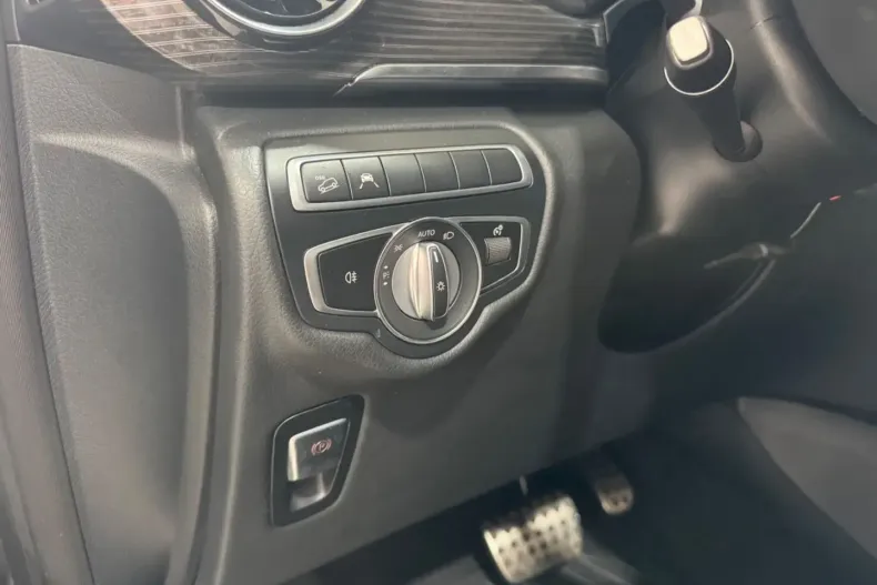 Mercedes-Benz V 300 din 2023 cu 76.534 km - oferta MER119767 - foto 27