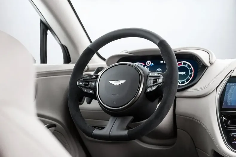 Aston Martin DBX din 2024 cu 4.000 km - oferta AST119773 - foto 8
