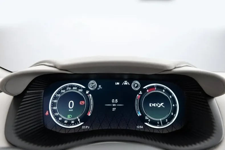 Aston Martin DBX din 2024 cu 4.000 km - oferta AST119773 - foto 9