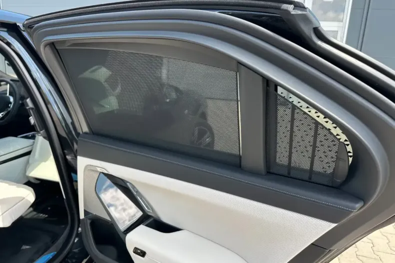 BMW 740 din 2025 cu 8.000 km - oferta BMW119774 - foto 10