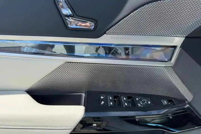 BMW 740 din 2025 cu 4.100 km - oferta BMW119775 - foto 7