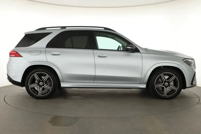Mercedes-Benz GLE 450 din 2024 cu 9.609 km - oferta MER119776 - foto 6