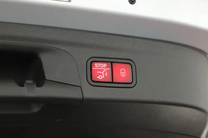 Mercedes-Benz GLE 450 din 2024 cu 9.609 km - oferta MER119776 - foto 18