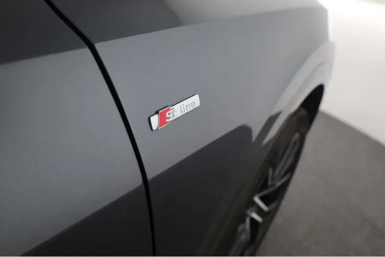 Audi Q8 din 2023 cu 16.443 km - oferta AUD119807 - foto 21