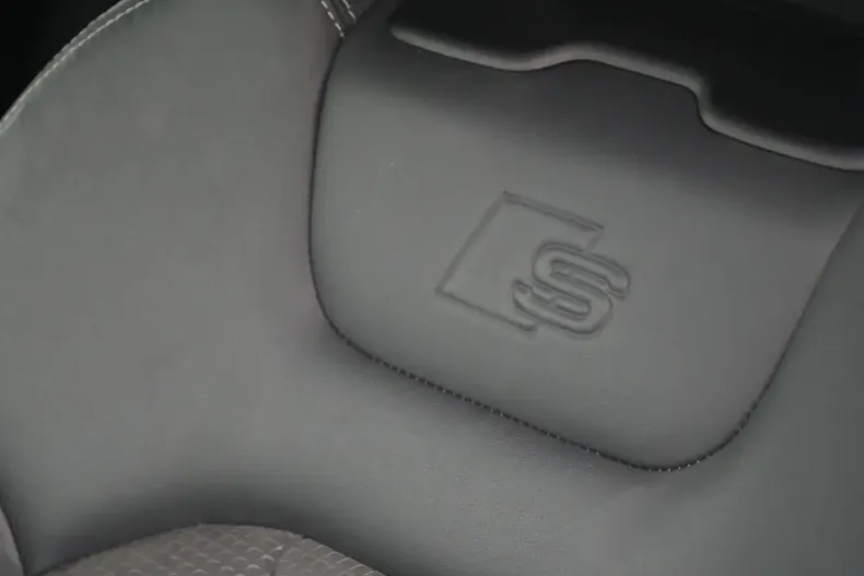 Audi Q8 din 2021 cu 42.231 km - oferta AUD119815 - foto 9