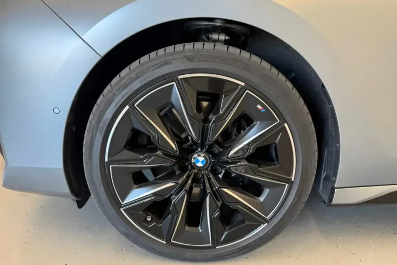 BMW 740 din 2025 cu 8.850 km - oferta BMW119824 - foto 3