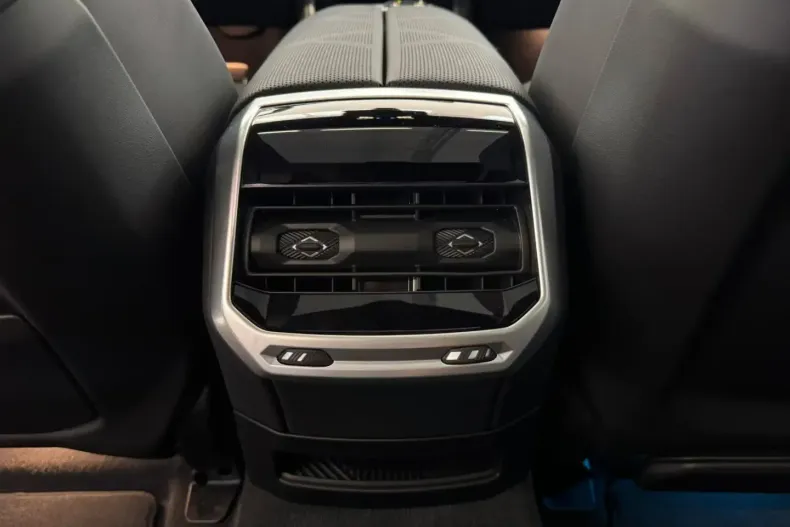 BMW 740 din 2025 cu 8.850 km - oferta BMW119824 - foto 4