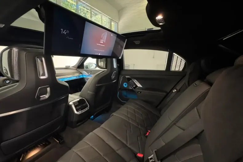 BMW 740 din 2025 cu 8.850 km - oferta BMW119824 - foto 5