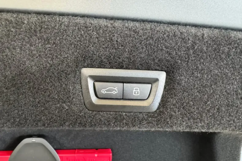 BMW 740 din 2025 cu 8.850 km - oferta BMW119824 - foto 9