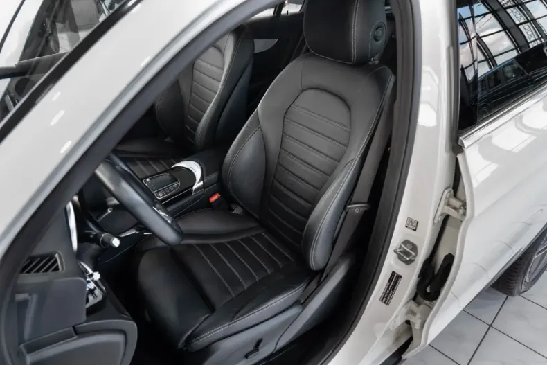 Mercedes-Benz GLC 220 din 2021 cu 47.057 km - oferta MER119825 - foto 18