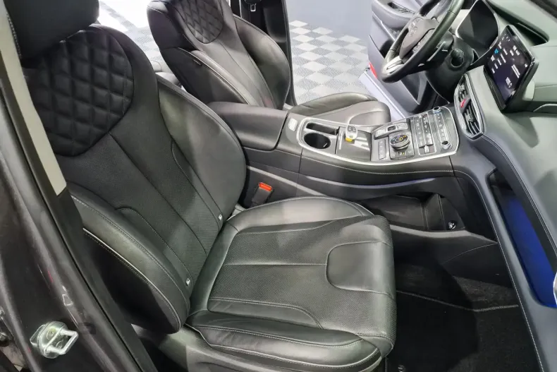 Hyundai SANTA FE din 2022 cu 112.582 km - oferta HYU119831 - foto 21