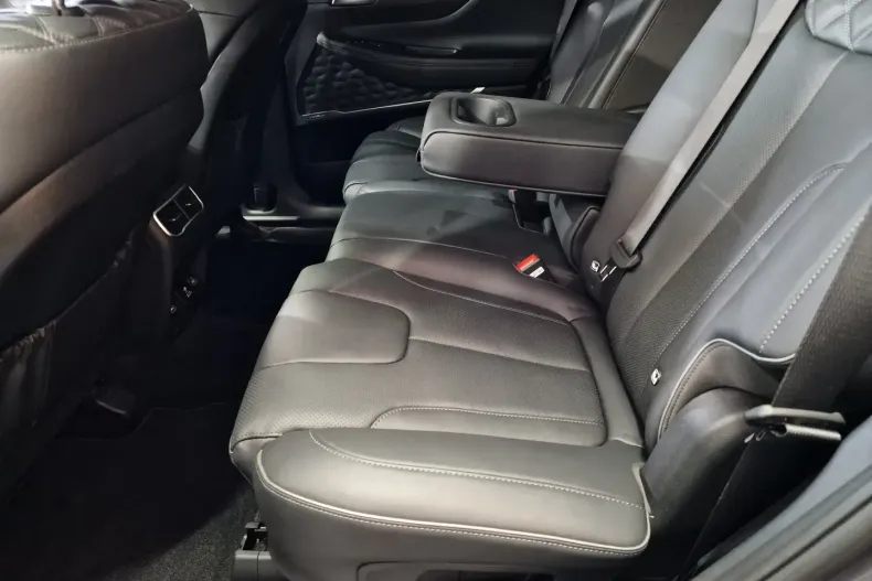 Hyundai SANTA FE din 2022 cu 112.582 km - oferta HYU119831 - foto 29