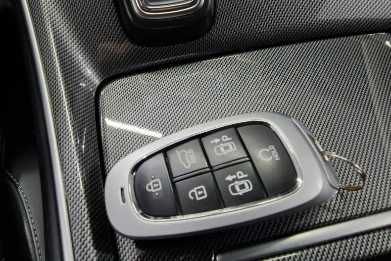 Hyundai SANTA FE din 2022 cu 112.582 km - oferta HYU119831 - foto 34