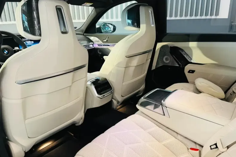 BMW 740 din 2025 cu 1.000 km - oferta BMW119835 - foto 4