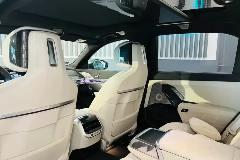 BMW 740 din 2025 cu 1.000 km - oferta BMW119835 - foto 11