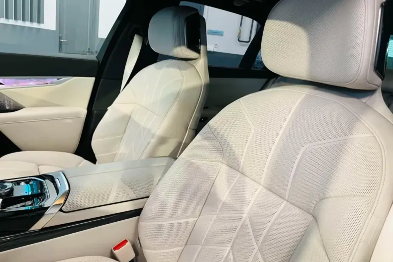 BMW 740 din 2025 cu 1.000 km - oferta BMW119835 - foto 12