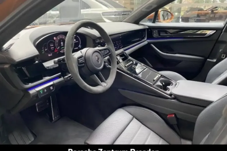 Porsche Panamera din 2024 cu 9.799 km - oferta POR119837 - foto 7