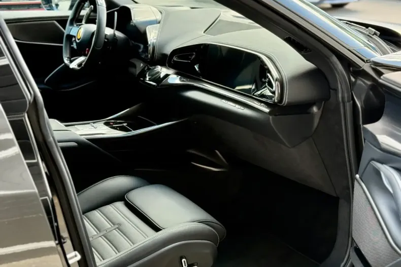 Ferrari Purosangue din 2024 cu 8.340 km - oferta FER119845 - foto 19