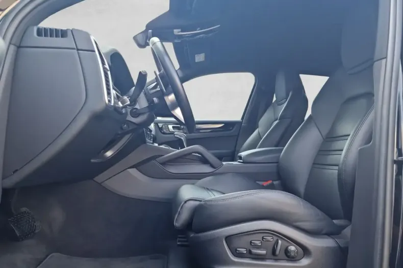 Porsche Cayenne din 2021 cu 39.995 km - oferta POR119863 - foto 5