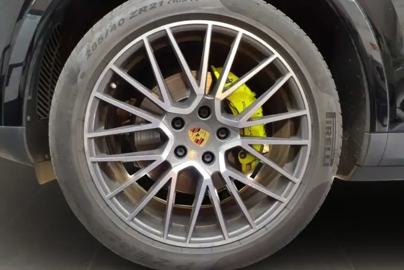 Porsche Cayenne din 2021 cu 39.995 km - oferta POR119863 - foto 20