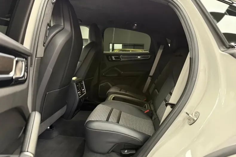 Porsche Cayenne din 2021 cu 56.000 km - oferta POR119864 - foto 15