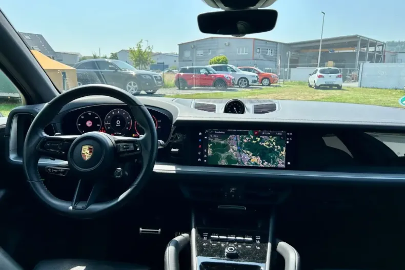 Porsche Cayenne din 2024 cu 29.900 km - oferta POR119865 - foto 14