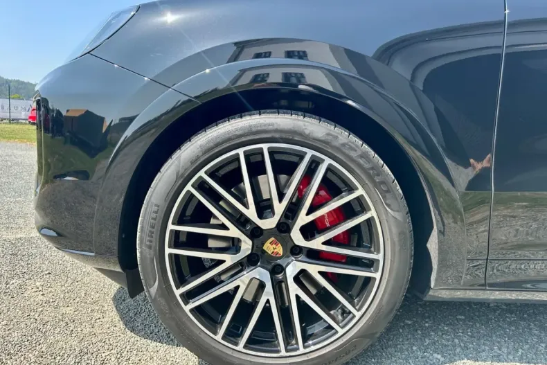 Porsche Cayenne din 2024 cu 29.900 km - oferta POR119865 - foto 18