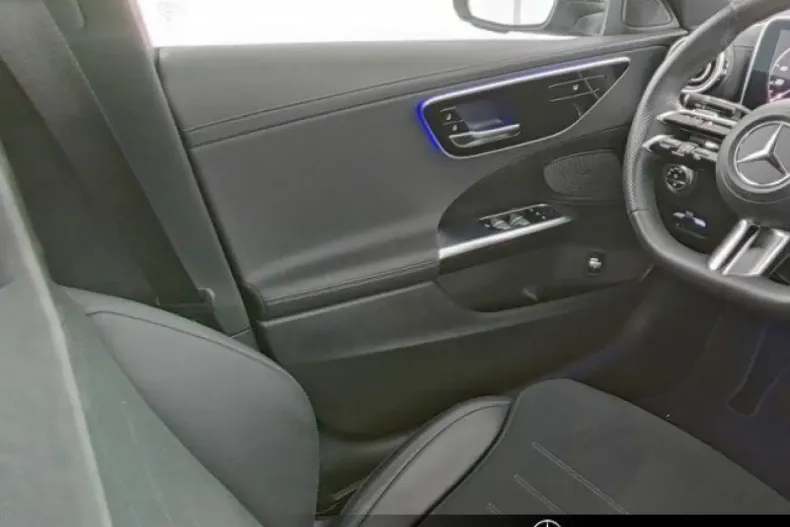 Mercedes-Benz C 300 din 2023 cu 25.452 km - oferta MER119867 - foto 8