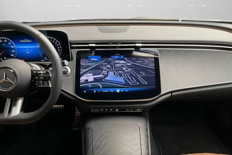 Mercedes-Benz E 300 din 2024 cu 7.977 km - oferta MER119869 - foto 7