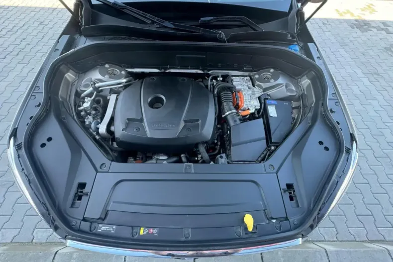 Volvo XC90 din 2021 cu 61.848 km - oferta VOL119870 - foto 38