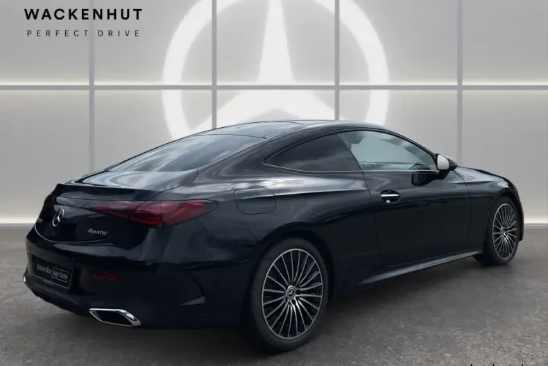 Mercedes-Benz CLE 300 din 2023 cu 3.661 km - oferta MER119872 - foto 4