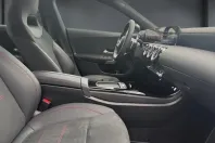 Mercedes-Benz CLA 200 din 2024 cu 13.933 km - oferta MER119875 - foto 13