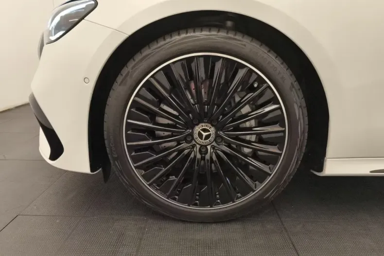 Mercedes-Benz E 200 din 2024 cu 24.794 km - oferta MER119880 - foto 5