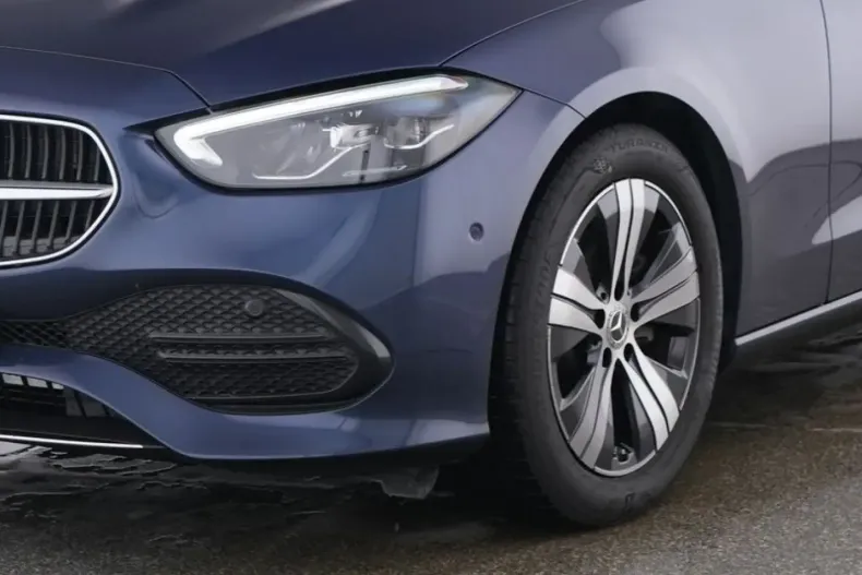 Mercedes-Benz C 180 din 2024 cu 7.058 km - oferta MER119885 - foto 3