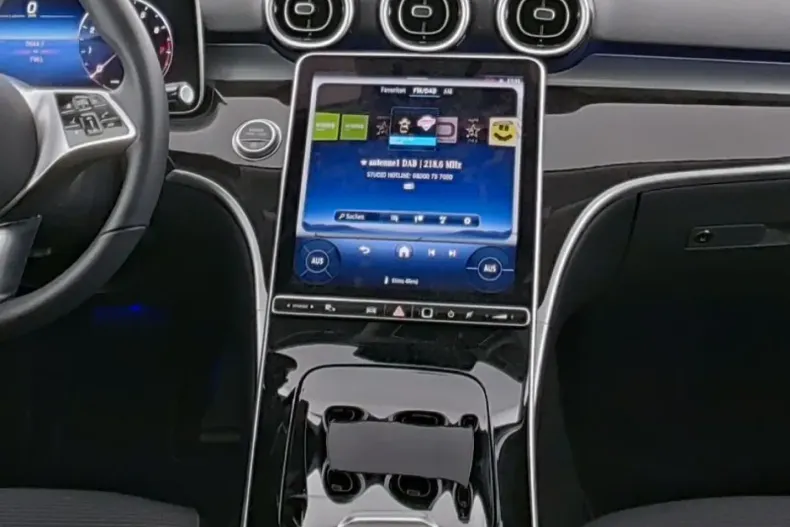 Mercedes-Benz C 180 din 2024 cu 7.058 km - oferta MER119885 - foto 4