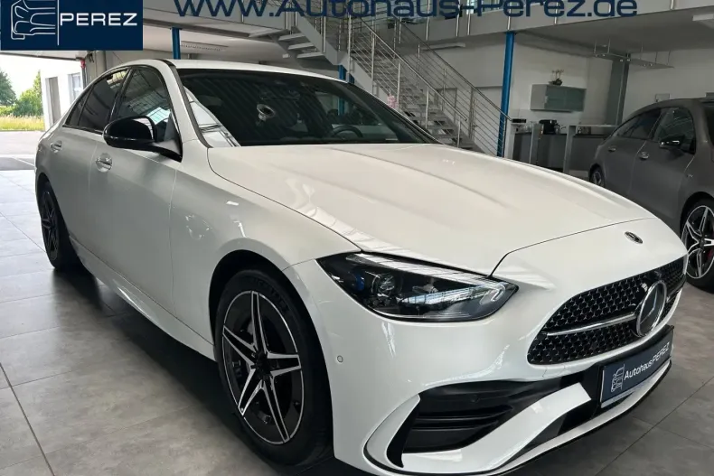 Mercedes-Benz C 300 din 2024 cu 13.089 km - oferta MER119901 - foto 1