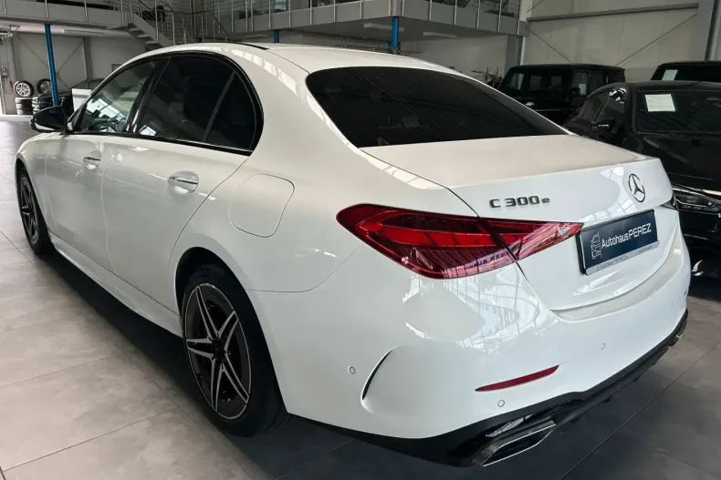 Mercedes-Benz C 300 din 2024 cu 13.089 km - oferta MER119901 - foto 3