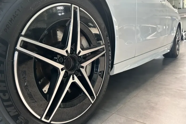 Mercedes-Benz C 300 din 2024 cu 13.089 km - oferta MER119901 - foto 14