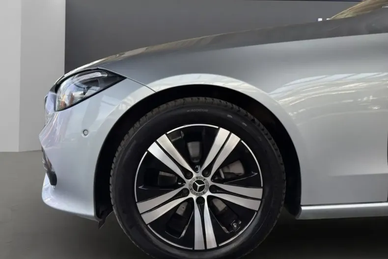 Mercedes-Benz C 220 din 2023 cu 17.947 km - oferta MER119907 - foto 5